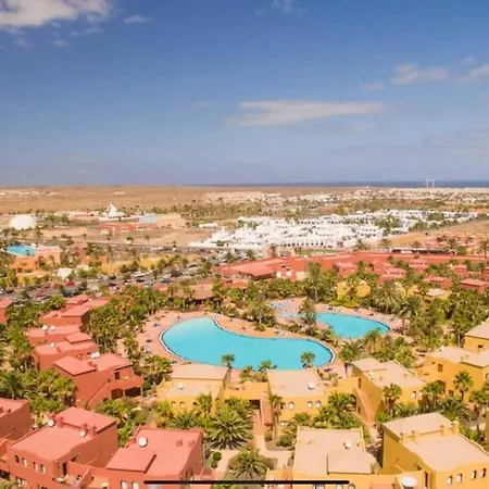 Tamarindo 28, Pool Front,free Wifi Corralejo